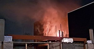 Brandweer rukt uit voor twee woningbranden in Enschede