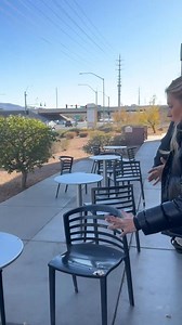 girl signals for help - Amazingly Beautiful | Mobile Professor 5G