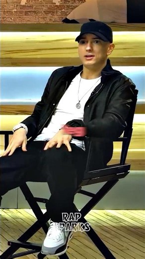 Eminem Sitting in the Most Uncomfortable Chair 😳🪑