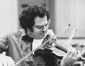Apr 21, 2025: Itzhak Perlman at The Chicago Theatre Chicago, Illinois, United States | Concert Archives