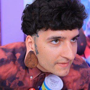 How to Sneak Food Anywhere! | WooHoo YT