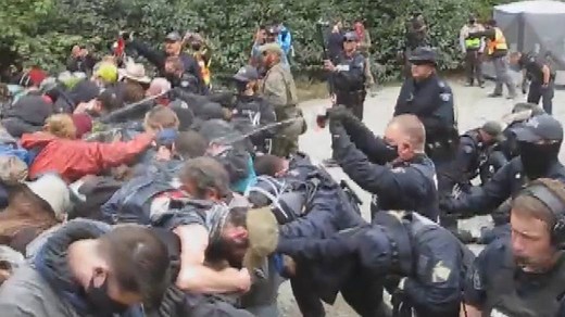 Tensions escalate at Fairy Creek blockade