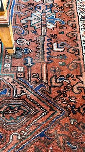 Buying used rugs online can be a gamble, but the price on this vintage, wool Anatolian rug was too good to pass up. (the seller had it listed as an Anatolian rug, I honestly have no idea if that’s the case🤷🏼‍♀️) • I’m so pleasantly surprised! It’s better than I even hoped it would be. • Vintage lover 4 evah • #vintagerug #ebayfinds #thriftedhome #secondhandfinds #thriftedhomedecor #anatolianrug #vintagestyle #antiquerug #woolrug | Painted by Kayla Payne