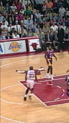 Michael Jordan 1991 NBA Finals Highlights - Chicago Bulls vs Los Angeles Lakers