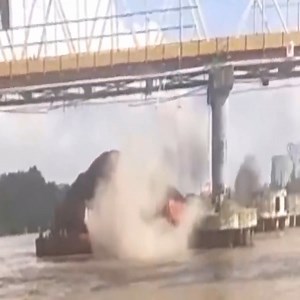 SHIPS AND BOATS CRASHING INTO BRIDGES | Places Wonderful