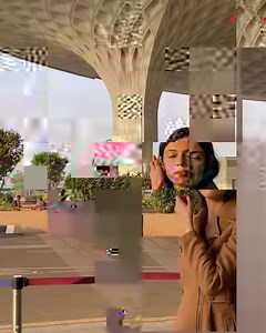 64K views · 5.5K reactions | Sonal Chauhan, Bhumi Pednekar and Ronit Roy With Daughter Spotted at Kromkay Saloon In Juhu | Bol Bollywood | Facebook