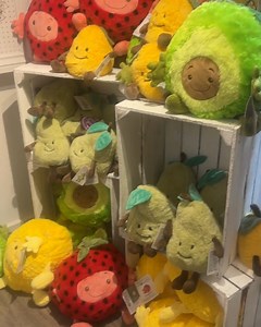 The perfect gift!! We LOVE these... 浪 Hand and feet warmers!! Check out the full collection below, loads more to chose from!!! ✨ https://roomlytham.co.uk/collections/hand-warmer | Room Lytham | Facebook