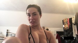 Big ass shaking twerk JOI homemade booty video with Paige Turnah HOT HOT HOT