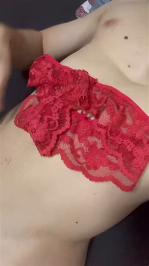 My sister went on a trip and left her panties on the bed... 🫢I masturbated really hard thinking about her delicious little pussy and cummed at the end 🍆💦Full video: https://t.co/TIYKVlV3YN