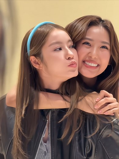 Girlfriends: NamtanFilm & Film Rachanun WLW