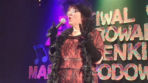 12K views · 49 reactions |  A tak na Festiwalu Wokalnym "Zaczarowany Świat Piosenki Maryli Rodowicz", który w minioną sobotę odbył się w Dom Kultury w Ożarowie, zaśpiewała Maria Majchrowska. Wielkie  ... zdj.: Ela Wodecka | kulisy.net | Facebook