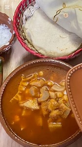 Han probado el Menudo con Maíz Pozolero? Se lo recomiendo está delicioso! | El Menu de Lupita