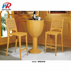 [Hot Item] Luxury Modern Design Golden Rattan Seat Bar Stool Base
