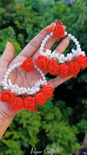 Haldi earings jewellery design #diy #haldiceremony #earrings #jewelry #viralreels #fypシ゚viralシ #foryoupage #papercraft #hanging #fypシ゚ #Facebook規定禁止活體買賣 #trending #viralvideo | SIZU