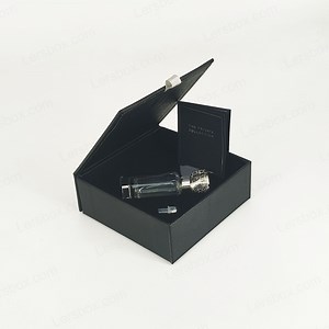 [Hot Item] Factory Custom Luxury Perfume Box Gift Box Packing Boxes Jewelry Box in Wholesale