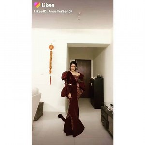 #GalKarke 25 Millllllionnnnn and counting......Thank you all for showering so much love to my 1st Music Video🥰 @desimusicfactory @thesiddharthnigam | Anushka Sen