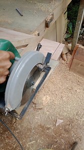 335K views · 1.8K reactions | the most effective and efficient basic board cutting techniques #woodworking #carpinteria #tipsandtrick | Muhammad Khairul | Facebook