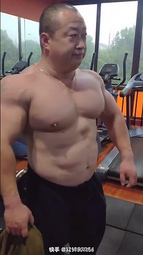 Bodybuilder Bear Muscle Daddy Show Off His Big Pecs and Six Pack #shorts