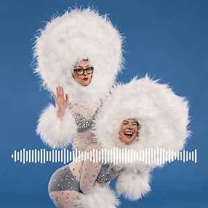 IT IS HERE!! THE ANNUAL SILLY CHRISTMAS PARTY PODCAST! Listen now for some filth, nonsense and laughs AND HAM! 271: Dick the halls: it's the 2023 Christmas Special! Listen here. https://pod.link/680583512 What is the collective noun for a group of Lindas? How is anal sex like relationship bitcoin? And which Hollywood action star would Sam Pamphilon pleasure orally for £50,000? Yes, it's the Scummy Mummies Christmas Special! As usual, we get too drunk and talk absolute nonsense for too long. The 