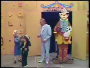 Bimbo the Birthday Clown and his friends wish you a happy day! | Retrontario JR