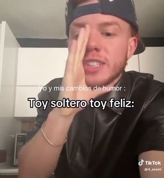 Estoy Enamorado: Divertido Meme y Cambios de Humor
