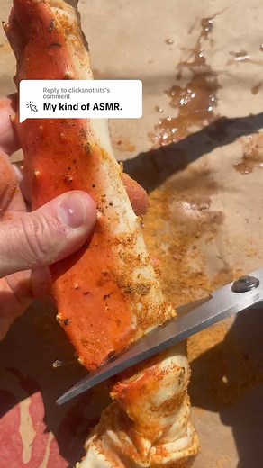 Replying to @clicksnothits King Crab Opening Tutorial😎 #asmr #crablegs #kingcrab #seafood #shellfish #tutoria | Petter1