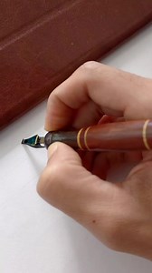 Italic freedom. I will be teaching italic later during this year with learncalligraphy.com. Stay tuned. Hamburg Inchiostri dal 1922 Speedball Art Products . . #italic #handlettering #calligraphyreels #calligraphyvideo #calligraphy #calligraphymasters | Sachinspiration