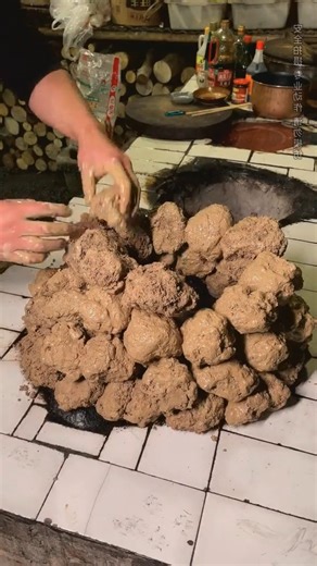 COOKING FOOD WITH CLAY | Primitive HD