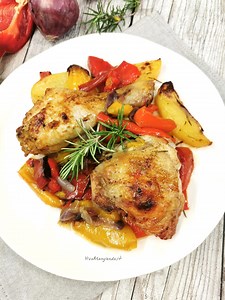 98K views · 794 reactions | La stagione migliore per fare un gustoso #pollo con #peperoni al forno | VivoMangiando | Facebook