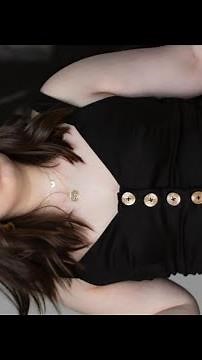 Sydney Ferrara - Orange Centric Fashion Model Blogger Influencer Curvy Plus Size Model Bio Facts