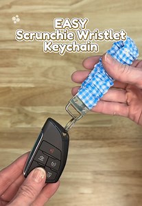 DIY Scrunchie Wristlet Keychain Sewing Tutorial