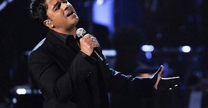 Fonsi inunda Viña del Mar con pasión y ritmo