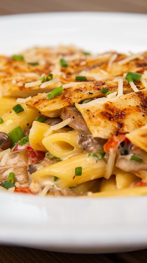 POV: You're at Circles for lunch 😋 #ApolloBeach #aroundtampa #foodie #diningout #tampaflorida #tampa #apollobeachflorida | Circles Waterfront Restaurant