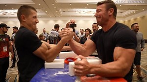 ARM WRESTLING vs POPEYE Jeff Dabe - BIGGEST HANDS IN THE WORLD - Arm Wrestling | Georgian Armwrestling