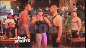 Revanche? Van Damme separa encarada de Werdum e Velasquez