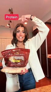 Pizza: The Delicious Balancing Act 🍕 Who said you can't have your pizza and eat your leftovers too? Our dietitian spills the secrets of mastering the art of balance – pizza slice in one hand, Tupperware tower in the other! 🙃 Credit: Stephgrassodietitian | COOCO