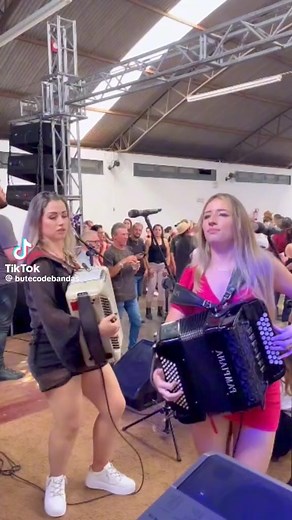 1M views · 10K reactions | Bom demais | Rádio Fofinha Fm | Facebook