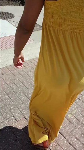 No panties public. Usual no panty stroll at the beach!