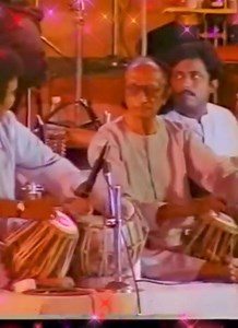 Jo Wada Kia - An exquisite performance by Lata Mangeshkar from her "Lata An Era In An Evening" Concert in Mumbai on 9th March 1997 Lata Mangeshkar #musician #melody #fb #LataMangeshkar #film #singer #filmmusic #post #bollywood #music #livemusic #liveperformance | ZAMAN Vlogs