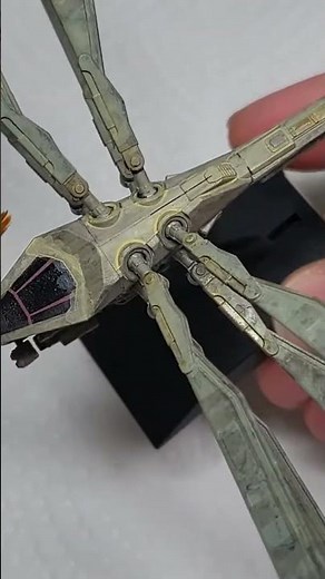 Paining a miniature Atreides Ornithopter model kit from Dune #hobby #scalemodel #dune #meng