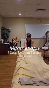#massagestudentlife ✨ This class teaches a deep therapy approach to...