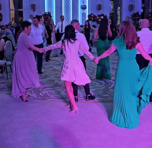 Fetele lu Tata ✨️ | Roxana Bodi