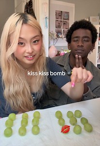 Poison Kiss Game: Sappy Couple Challenge with BF Kiss Bomb