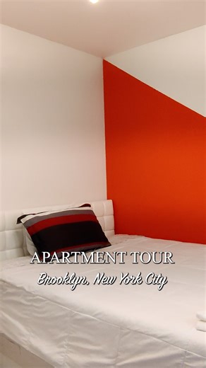 This colorful space is found in a Clinton Hill Brooklyn apartment share. 李 The bed is queen-size, the kitchen is equipped, and the building has laundry amenities.  See the details for this roommate share on our website (www.nyhabitat.com) by searching for NY-17437. #BrooklynApartments #NewYorkRoomForRent #ClintonHill | New York Habitat | Facebook