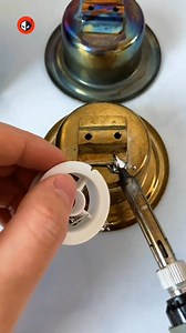 682K views · 771 reactions | Comparing the soldering effect of rosin & flux paste under the same conditions #flux #rosin #soldering #paste #solderingtechnology | Laptop Repair Secrets | Facebook