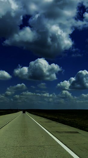 Keep it moving🤞🏼💕 #BrandU | Christine Davidson