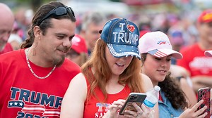 73K views | Dumbfounded Trump Supporter Invokes Victim Complex - | Unbossed | Facebook