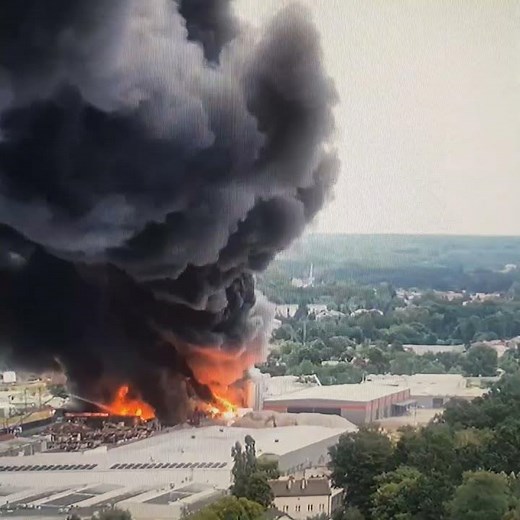 Pożar Hali Produkcyjnej Mińsk mazowiecki na ul Dźwigowej