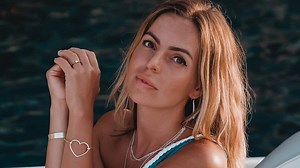 Hillary : Accusée de faire une différence entre ses deux fils, elle s'emporte sur la toile !