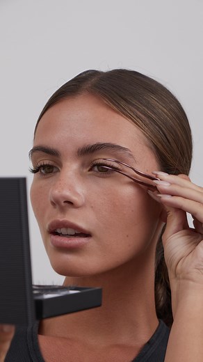 666K views · 38 reactions | Our #1 question is why don’t my lashes stay on? Proper application and bonding techniques are key! Here’s a few tips to achieve a perfect application to ensure longevity of your gossamer lashes. Featured lash map: G12, G14, G14, G14, G12 ✨ | Lashify | Facebook